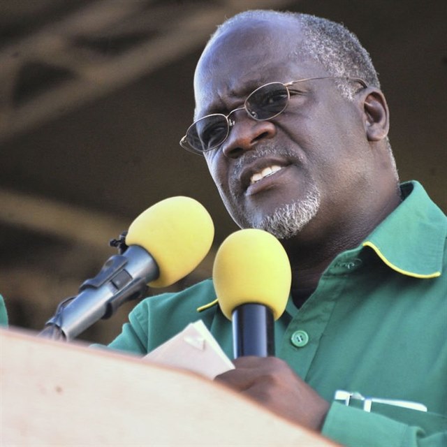 Prezident Tanzanie John Magufuli covid dlouho popral. Te se s nm mon l...