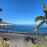 Na Tenerife najdete hlavně pláže s černým pískem, který odkazuje na sopečný...