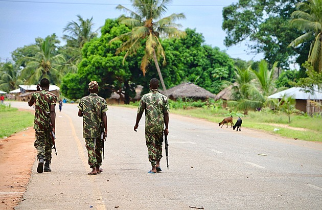 Sever Mosambiku stále astji ohroují dihádisté, vojáci jsou tu proto bnou...