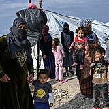 Migranti v táboře Kara Tepe (Ilustrační foto)