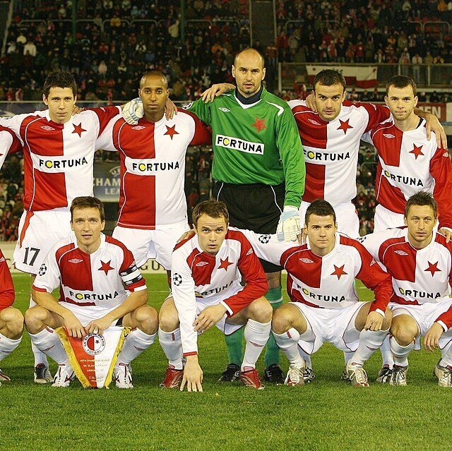 Slavia ped necelmi trncti lety vyvlila bod za remzu 0:0 proti slavnmu...