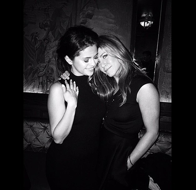 Selena Gomez a Jennifer Aniston