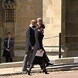 Harry odcházel z obřadu s Williamem a Kate. Došlo na velké usmíření?