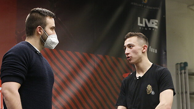 Denis Hnídek v rozhovoru s redaktorem Expresu.