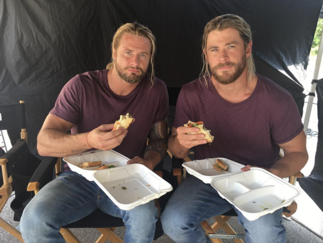 Bobby Holland a Chris Hemsworth