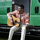 Sebastian Navrátil během natáčení kampaně pro Velo mini van.