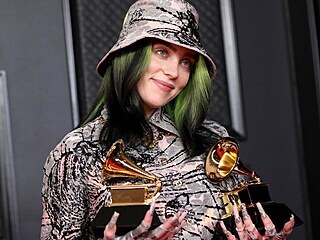 Billie Eilish je glob�ln� celebritou a uzn�vanou zp�va�kou.