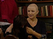 Kvli roli doktorky Bly, která onemocnla rakovinou, si hereka sundala vlasy.
