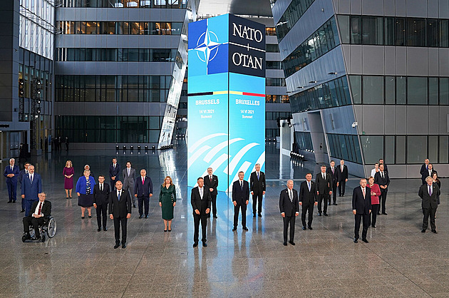 Lídři NATO se sešli v Bruselu, Česko reprezentuje Miloš Zeman.