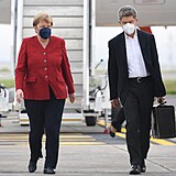 Dorazila i Angela Merkelová s manželem Joachimem Sauerem.