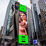 Ewa Farna opanovala Times Square v New Yorku.