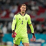 Manuel Neuer se svou duhovou pskou