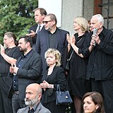 Pohřeb Libuše Šafránkové ve spořilovském kostele svaté Anežky České končí:...
