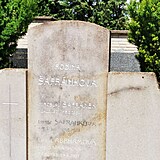 Na rodinném náhrobním kameni už přibylo Libuščino jméno.