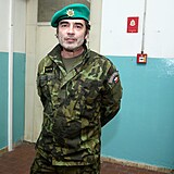 Pavel Řezníček v roli vojenského psychologa Víta Jelena.