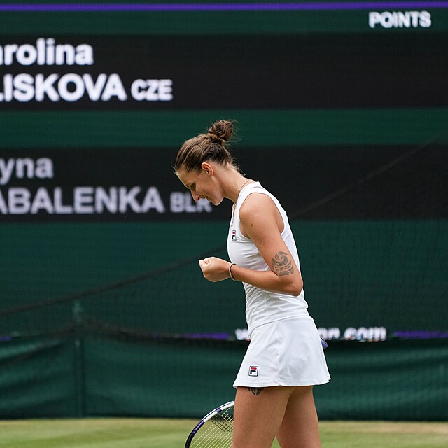 Karolna Plkov je ve finle Wimbledonu.