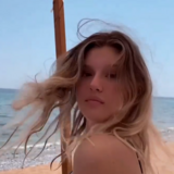 Natálie Jirásková se ukázala v plavkách na pláži.