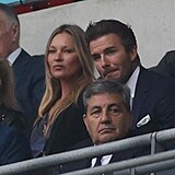 Hvězdná trojice ve Wembley: Tom Cruise, Kate Moss a David Beckham,