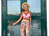 Nela Slováková vytasila nové kalhoty, které nabízí ve svém e-shopu.