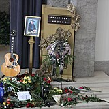 Poslední rozloučení s folkovou legendou Františkem Nedvědem v pražských...