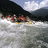 V Tyrolsku se na ece Isel utopil esk turista, kter sjdl eku na raftu....