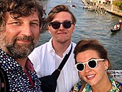 Dana se svým muem a synem v Benátkách.