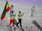 Slavnostní zahájení 32. letních olympijských her v Tokiu: Za etiopský tým nesel...