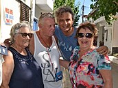 Jiina Bohdalová se svými páteli na dovolené Krét v roce 2016. Vrací se sem...