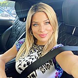 Eva Perkausová má na Instagramu zástupy fanoušků.