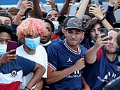 Fanouci PSG vítají v Paíi Lionela Messiho.