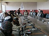 Tálibán dobyl prezidentský palác v Kábulu.