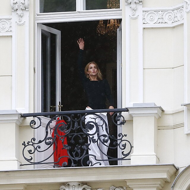 Hanu Vagnerovou pohltila atmosfra Var natolik, e zaala na balkon i tanit.