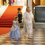 Stylová babička Monika Pajerová hlídala na premiéře filmu Jedině Tereza! vnučku...