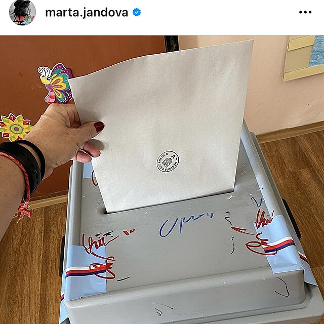 K volbm vyrazila tak Marta Jandov.
