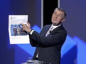 Andrej Babi ve finální debat lídr nejvtích stran