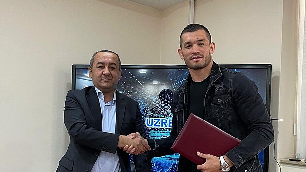 Makhmud Muradov rozjídí v Uzbekistánu vlastní MMA organizaci.