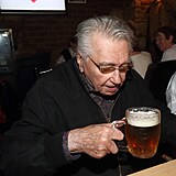 Josef Zma se skvlou nladou a velkou chut na pivo.