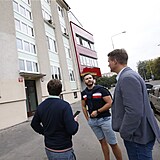 Na problémy ve strašnickém domě upozornil redaktory Expresu Jan Čížek z SPD.