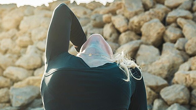 Evgenia je instruktorkou jógy.