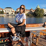 Babí léto si Veronika Kopřivová užívala v Praze.