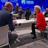 Klimatický summit COP26 si státníci pochvalují. Šéfka Evropské komise Ursula...