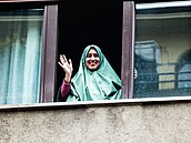 Silvia Romano se ze somálského zajetí vrátila jako astná muslimka.