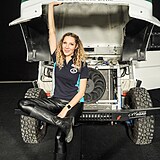 Olga Lounová představila auto, kterým pojede Rally Dakar.