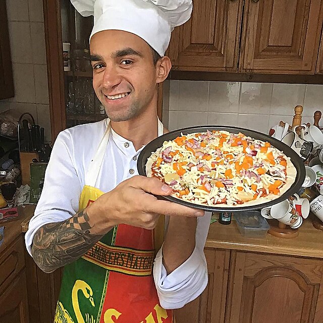 Enzo Almeni byl vášnivým pizzařem.