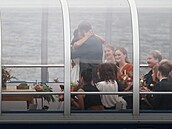 Svatba Jakuba Vágnera probíhala stylov na lodi na Vltav: První manelský...