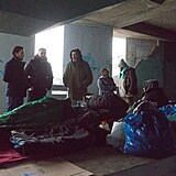 Bezdomoveck kolonie pod Hlvkovm mostem