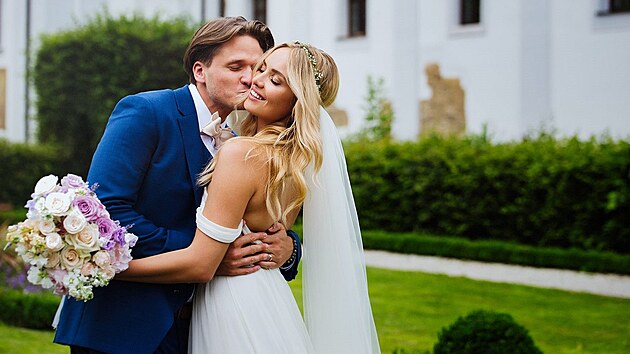 Ondej a Taána na svatební fotografii z roku 2016