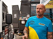 Závodník Martin Čábela se v motosportu pohybuje 40 let. Dakarskou rallye s ním...