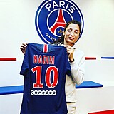 V Paříži dokonce Nadia Nadim nosila desítku, číslo vyhrazené největším hvězdám.