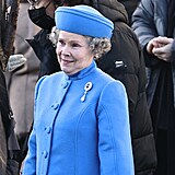 Imelda Staunton jako krlovna pi nvtv moskevsk koly.